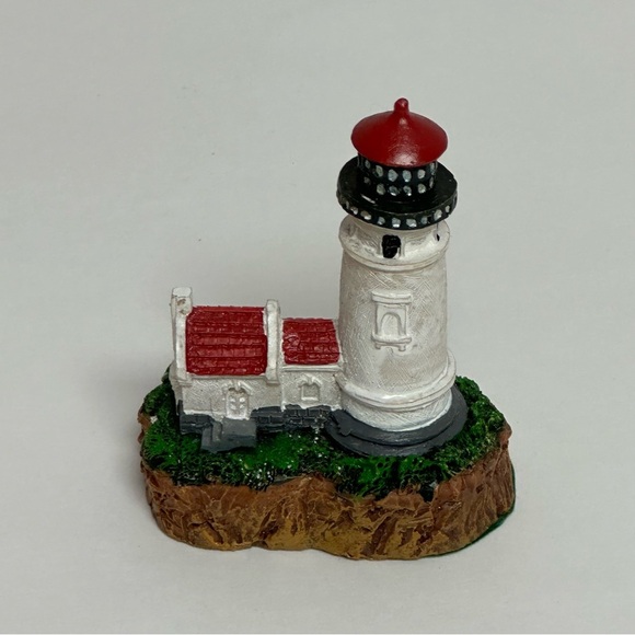 Heceta Head Oregon Lighthouse Figurine Collectible 3 in Tall - Picture 2 of 8